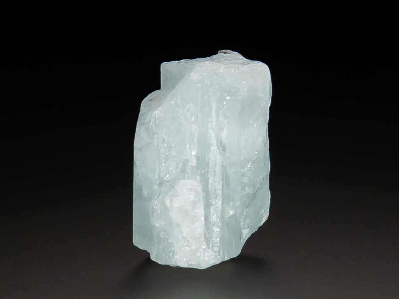Beryl Var. Aquamarine