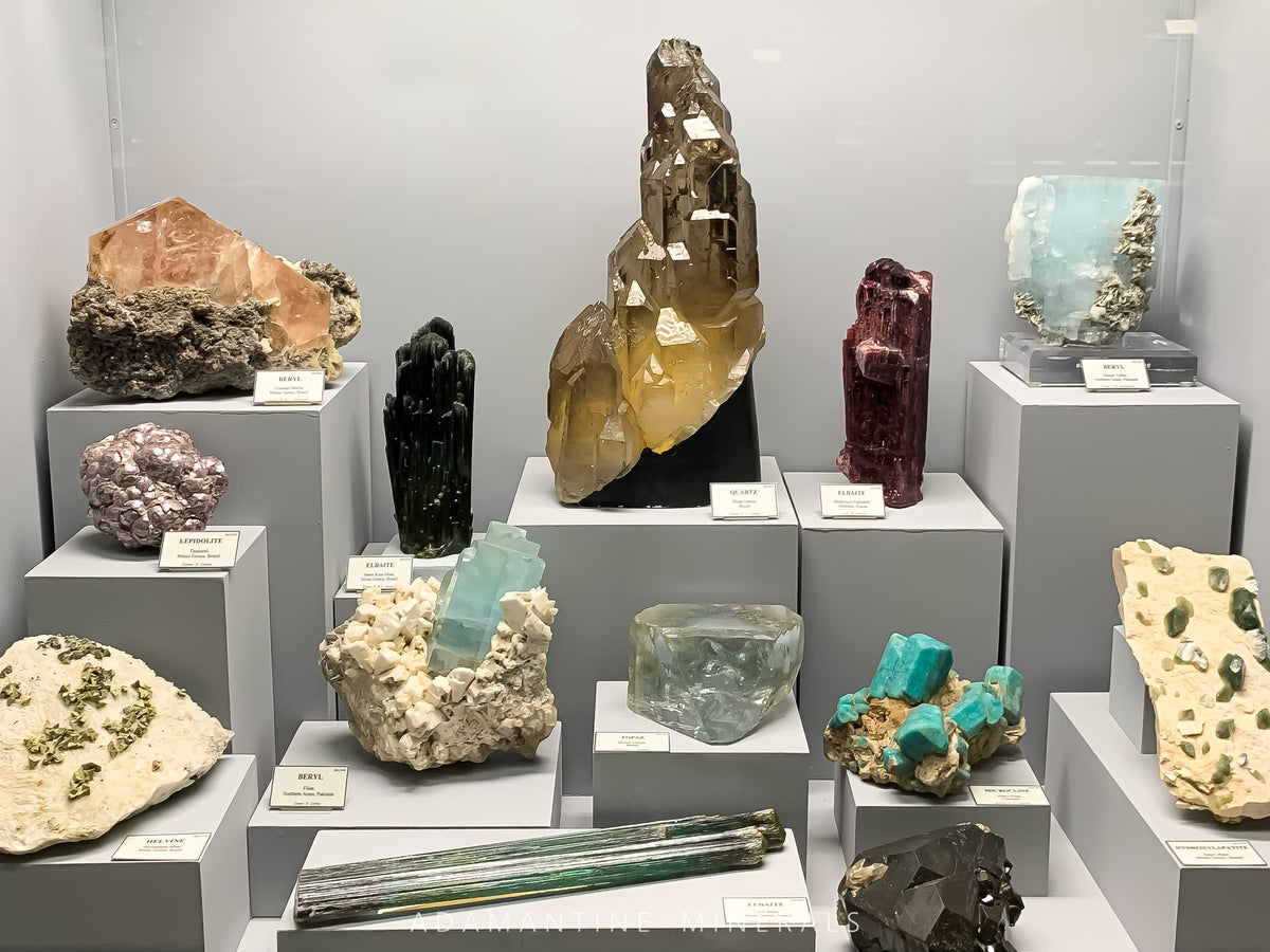 Mineral Displays: A Setup Guide – Adamantine Minerals