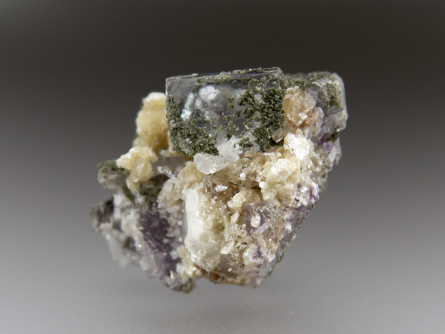 Fluorite, Muscovite, Quartz, and Chlorite