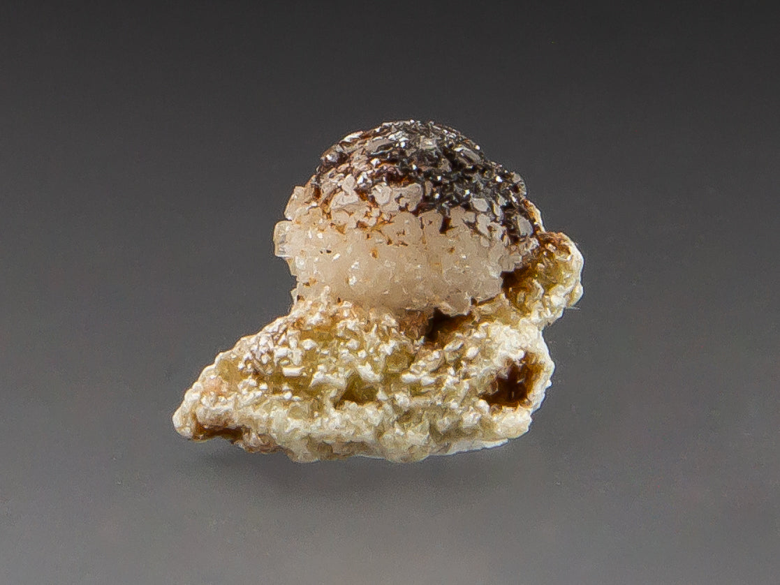 Leifite & Serandite