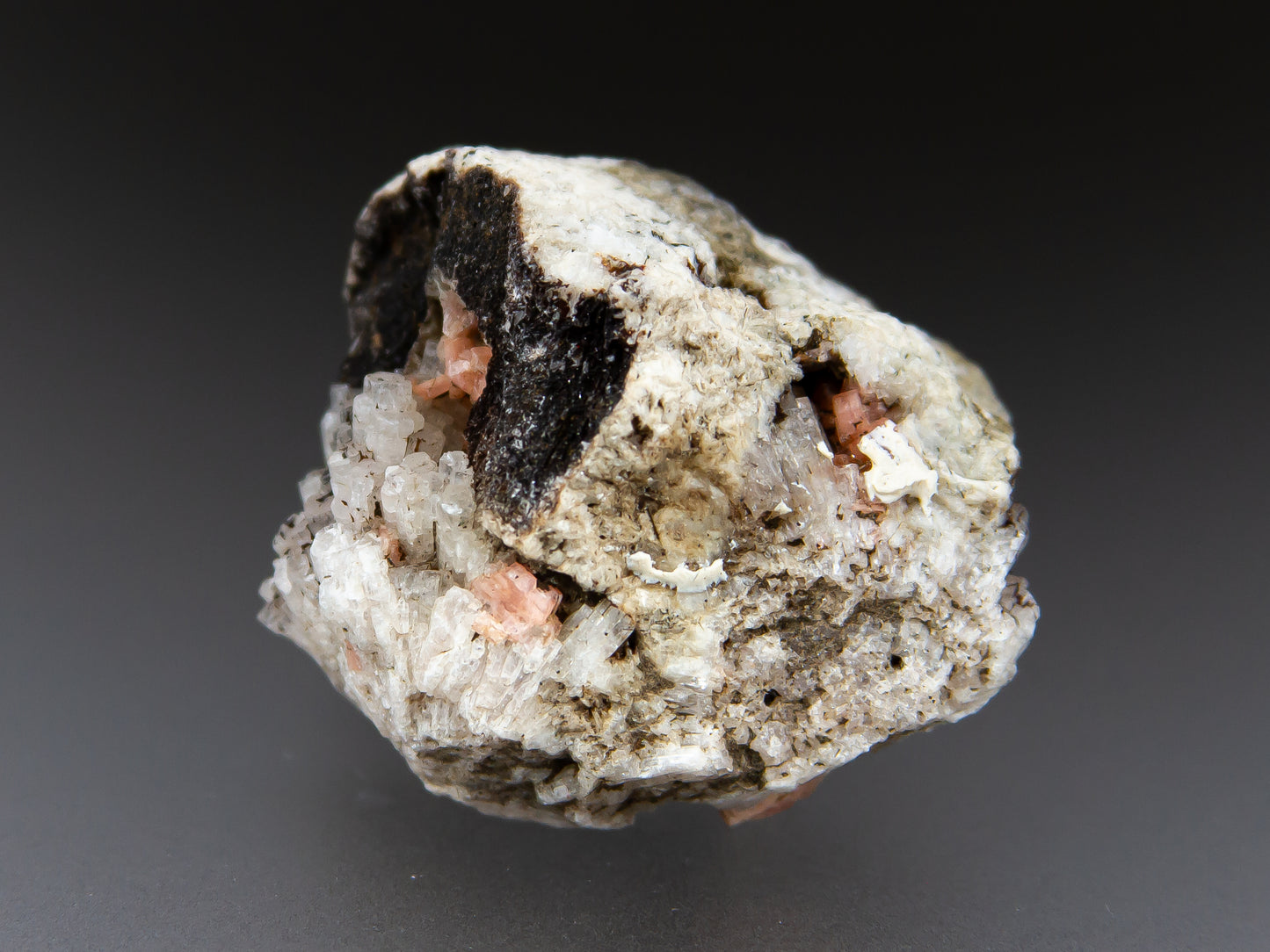 Leifite & Serandite