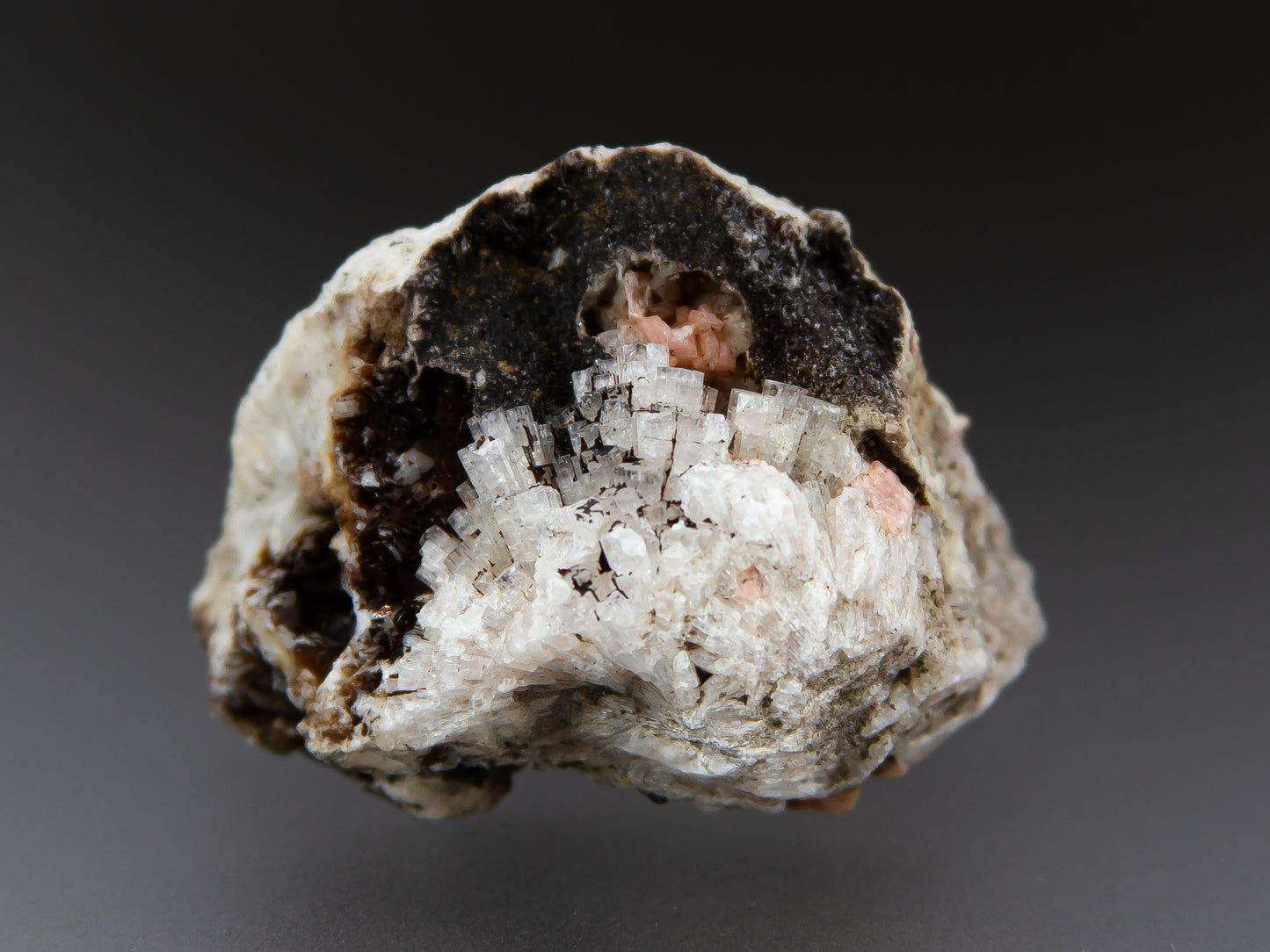 Leifite & Serandite