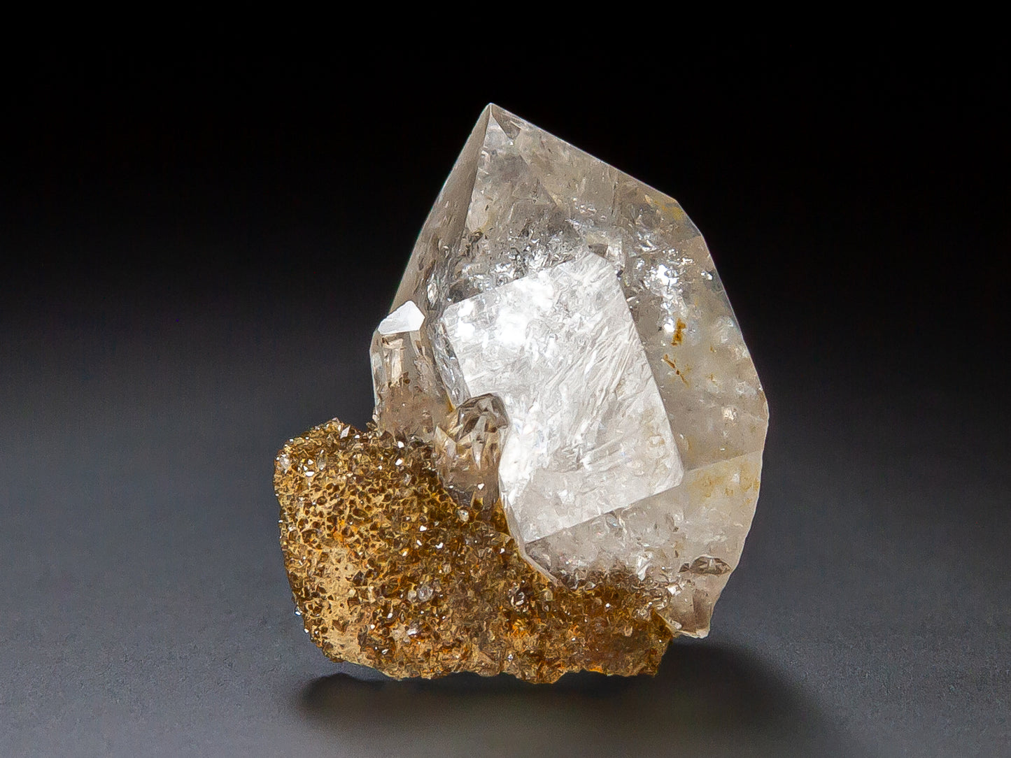 Quartz Var. Herkimer Diamond
