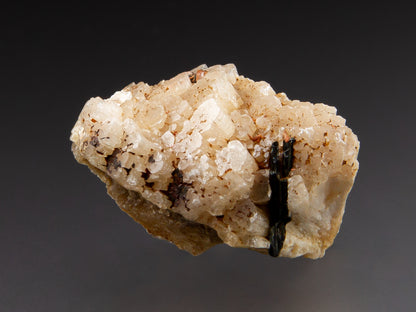 Leifite and Aegirine