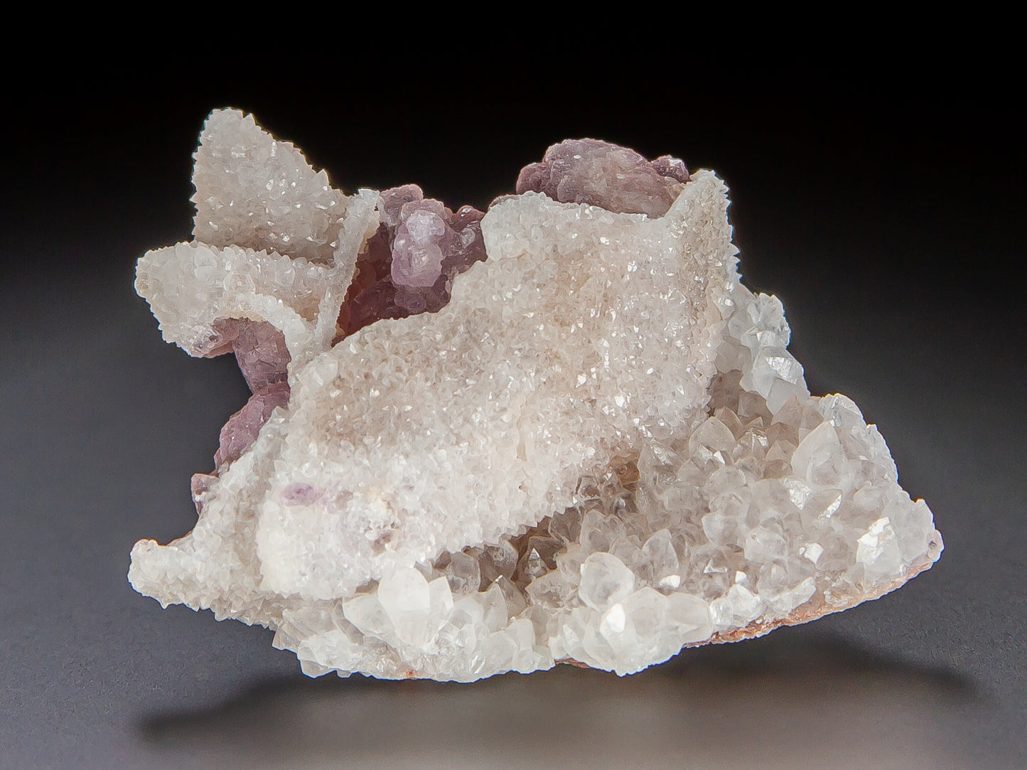Fluorite on Quartz Epimorph after Calcite