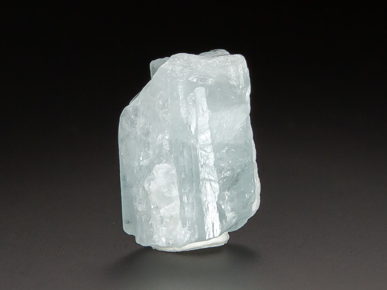 Beryl Var. Aquamarine